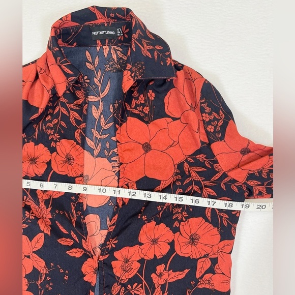 PRETTYLITTLETHING Long Sleeve Deep V Neck Red Floral Oversized Top Size 2 Fall - Picture 15 of 16